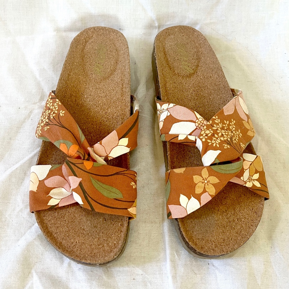 Aerie Cork Sandals Size 10